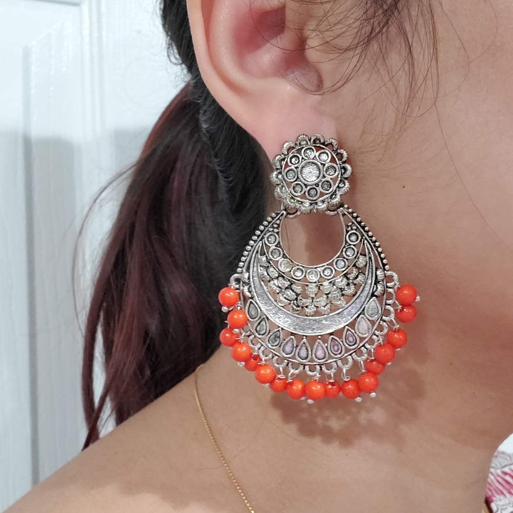 Dangling oxide earings